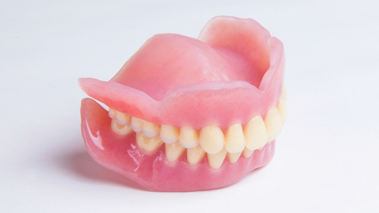 天神・福岡市中央区のコンフォート入れ歯・シリコン義歯